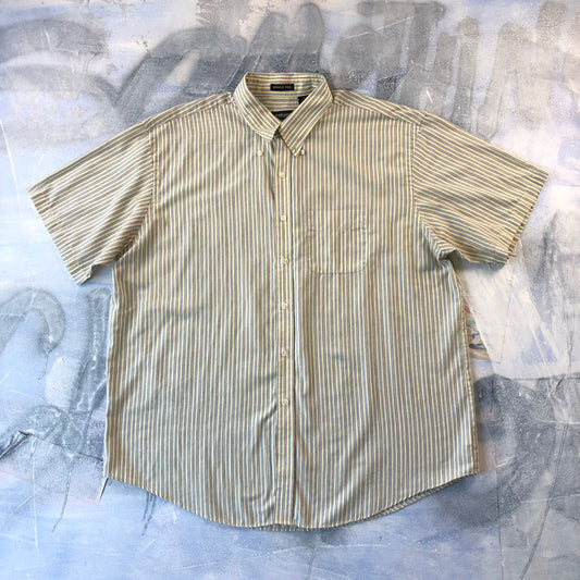 Van Heusen Short Sleeve Button Shirt XL