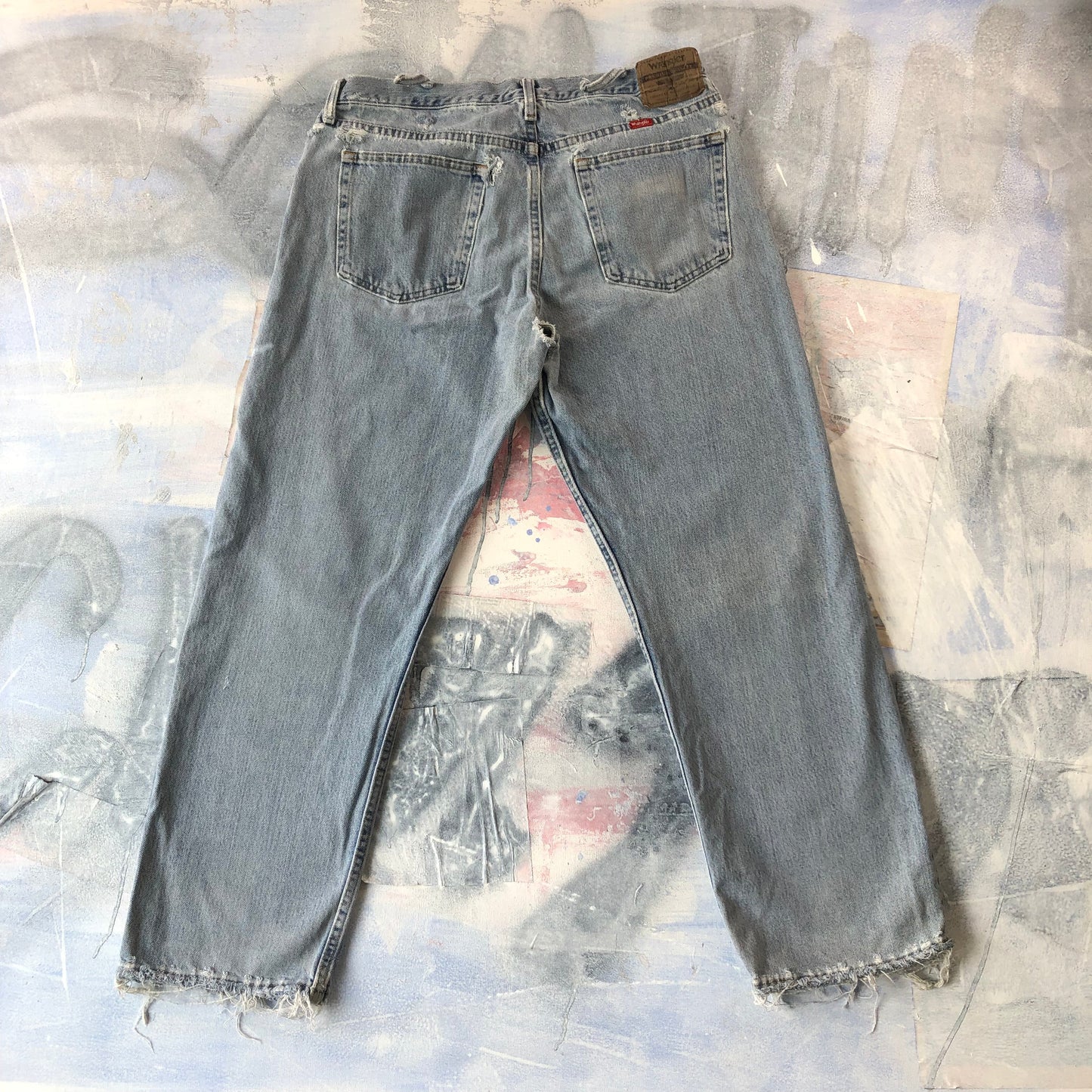 Wrangler Distressed Relaxed Fit Jean W34