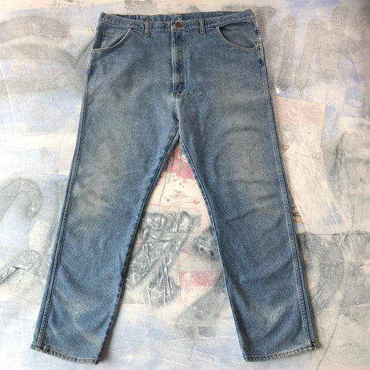 Wrangler Relaxed Fit Jean W42