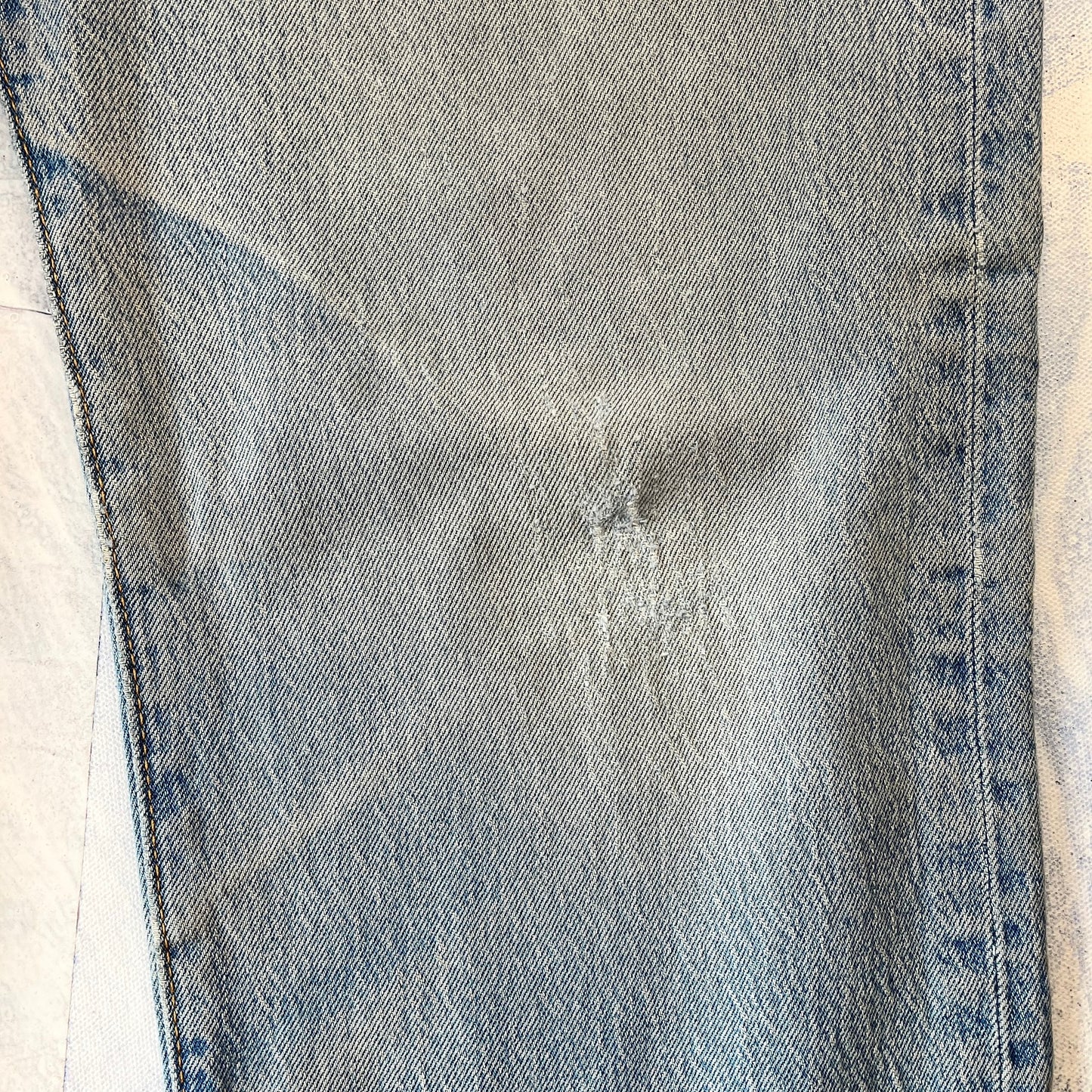 Levis 501 93 Distressed Jean W34