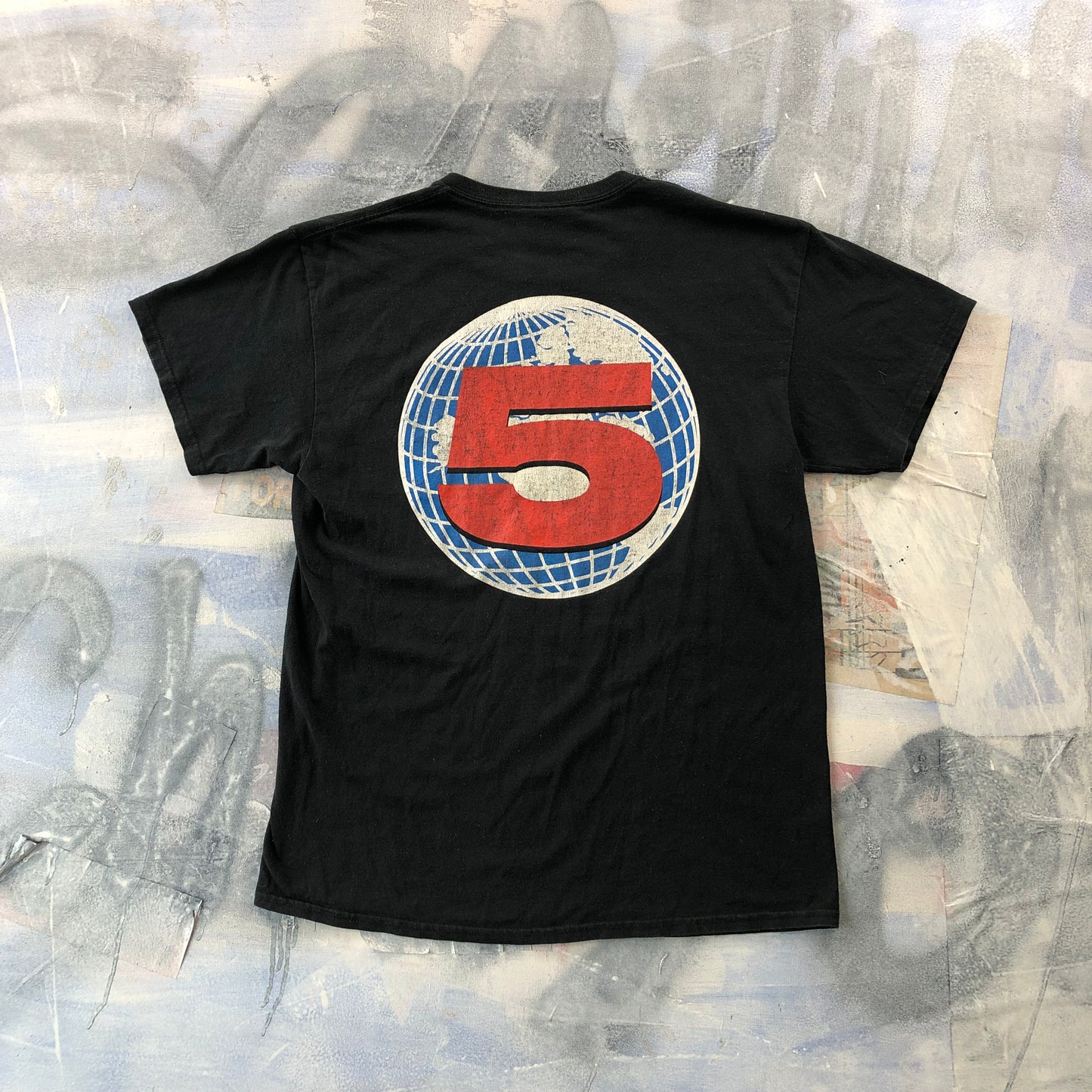 Channel 5 World T Shirt L